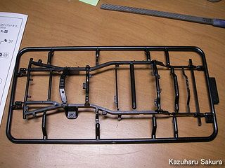 1/24 '12スバル・サンバートラック 製作記 ～ N部品 フレーム型シャーシ